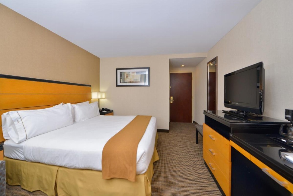 Holiday Inn Express Kennedy Airport Image 22